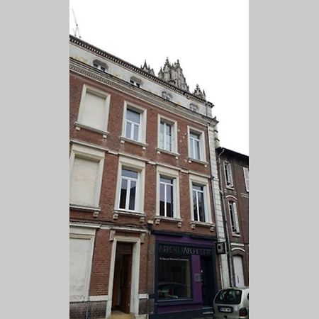 Apartament F1 Au Pied De La Cathedrale Beauvais Zewnętrze zdjęcie