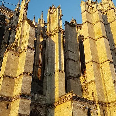 Apartament F1 Au Pied De La Cathedrale Beauvais Zewnętrze zdjęcie