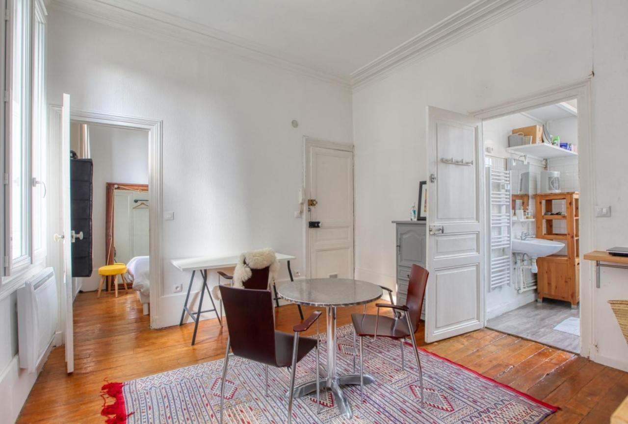 Apartament F1 Au Pied De La Cathedrale Beauvais Zewnętrze zdjęcie